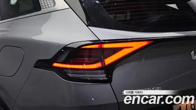 Kia Sportage 2022 — ფოტო 28/30