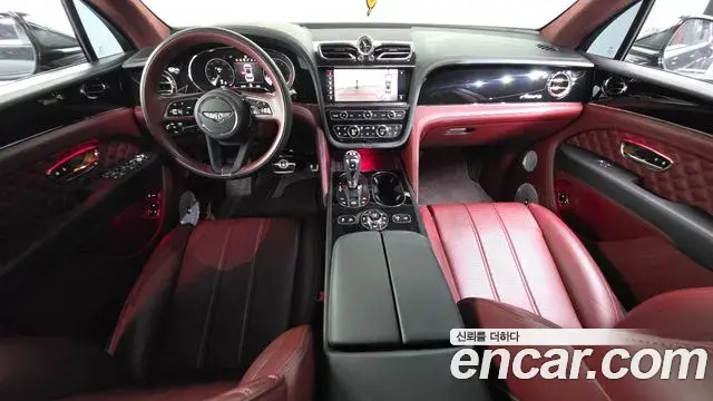 Bentley Bentayga 2023 — Photo 14/35