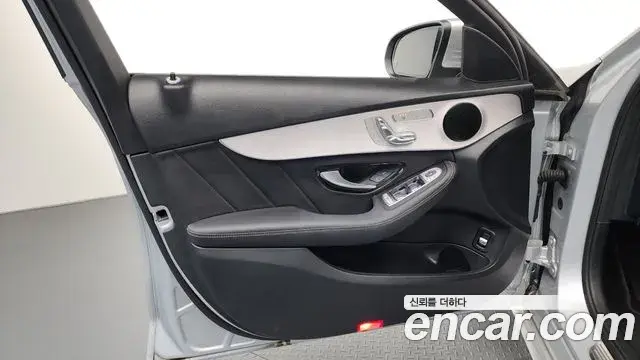 Mercedes-Benz C-Class 2021 — Şəkil 2/34