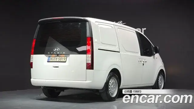 Hyundai Staria 2022 — Photo 20/30