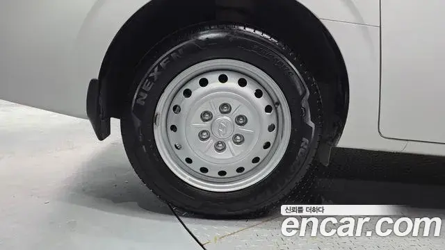 Hyundai Staria 2022 — Photo 27/30