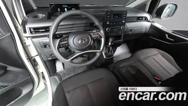 Hyundai Staria 2022 — Photo 3/30