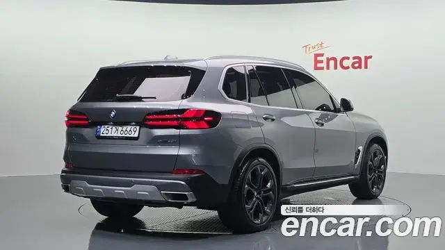 BMW X5 2023 — Фото 2/20