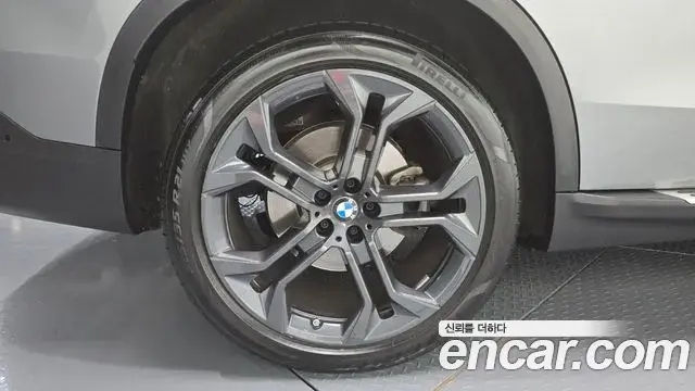 BMW X5 2023 — Şəkil 25/31