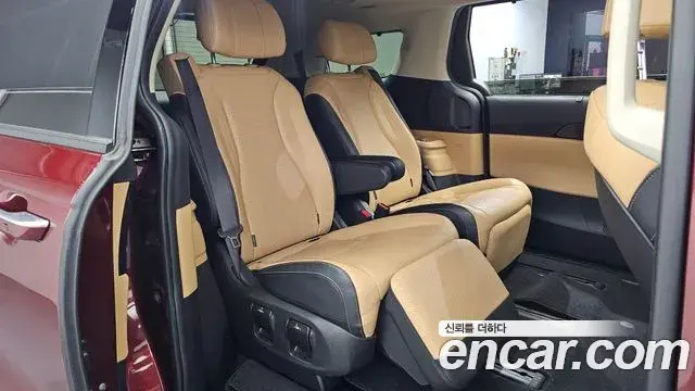 Kia Carnival 2020 — Şəkil 18/34