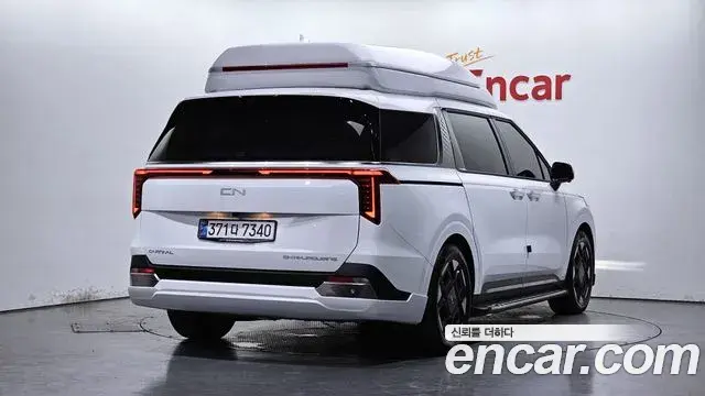 Kia Carnival 2025 — Şəkil 8/31