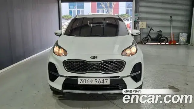 Kia Sportage The Bold 2019 — Şəkil 17/18