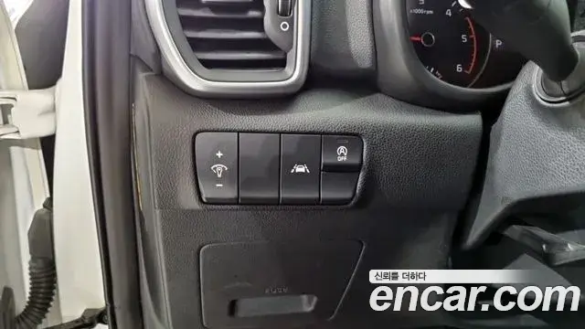Kia Sportage The Bold 2019 — Şəkil 16/18