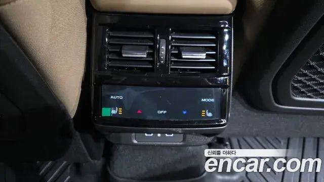 Renault Samsung Grand Koleos 2025 — Фото 19/20