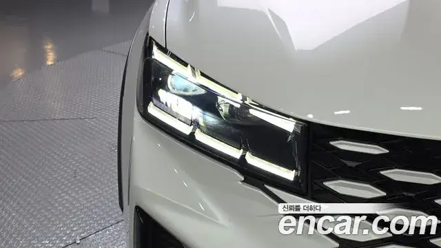 Renault Samsung Grand Koleos 2025 — Photo 16/37