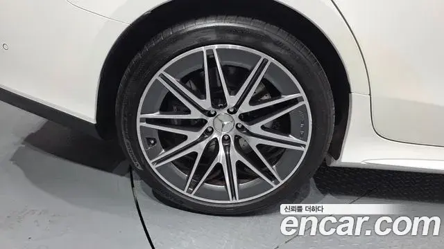 Mercedes-Benz AMG GT 2022 — Photo 6/31