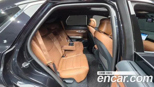 Genesis GV70 2024 — Şəkil 18/20