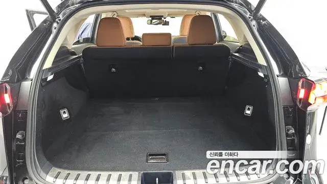 Lexus NX300h 2020 — Şəkil 38/40