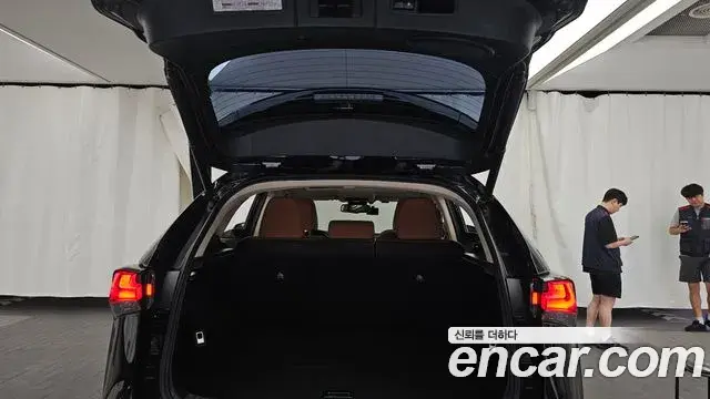 Lexus NX300h 2020 — Şəkil 13/40