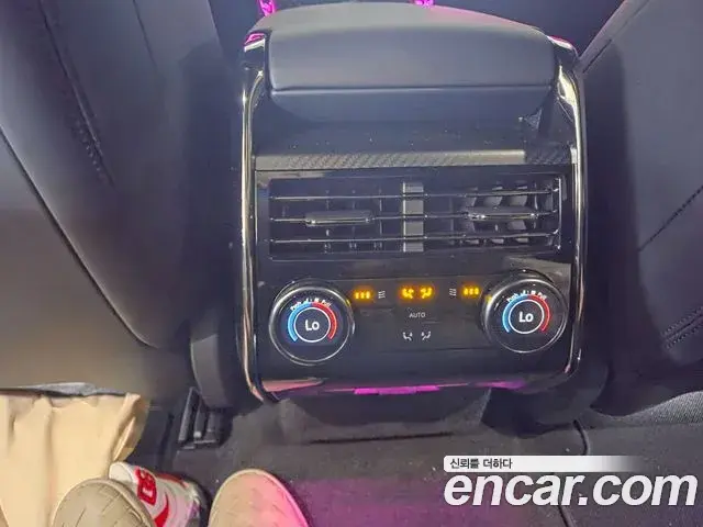 Land Rover Range Rover Sport 2025 — Photo 13/16