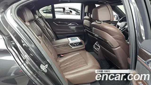 BMW 7 Series 2020 — Şəkil 12/20