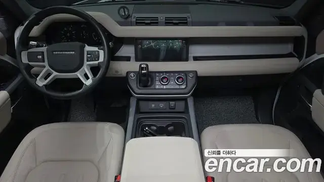 Land Rover Defender 2021 — Фото 7/20