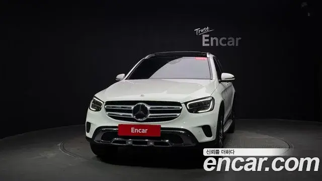 Mercedes-Benz GLC-Class 2021 — Photo 32/34