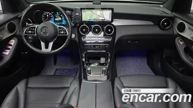 Mercedes-Benz GLC-Class 2021 — Photo 21/34
