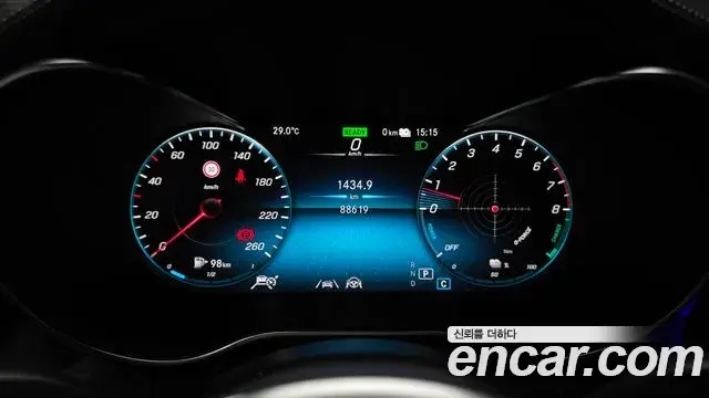 Mercedes-Benz GLC-Class 2021 — Photo 8/34