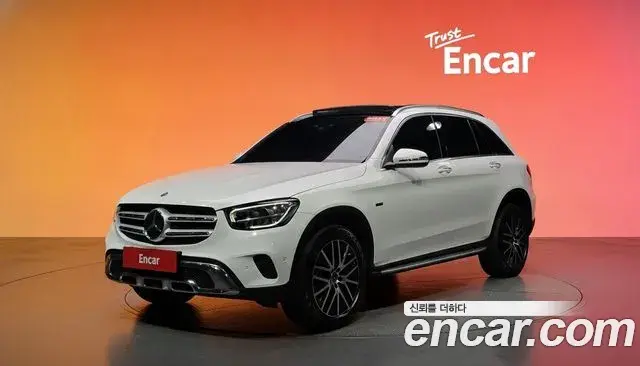 Mercedes-Benz GLC-Class 2021 — Photo 31/34