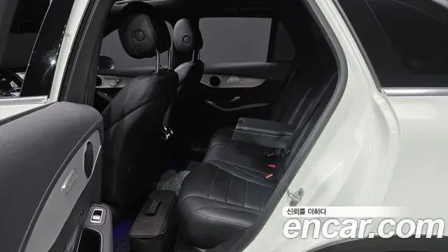 Mercedes-Benz GLC-Class 2021 — Photo 29/34