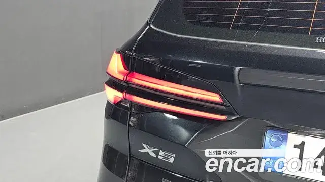BMW X5 2024 — Photo 35/37