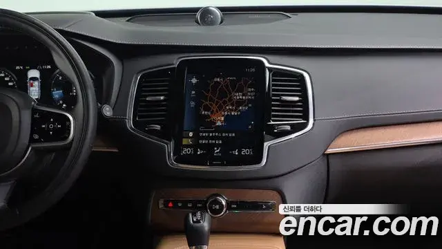Volvo XC90 2019 — ფოტო 6/20