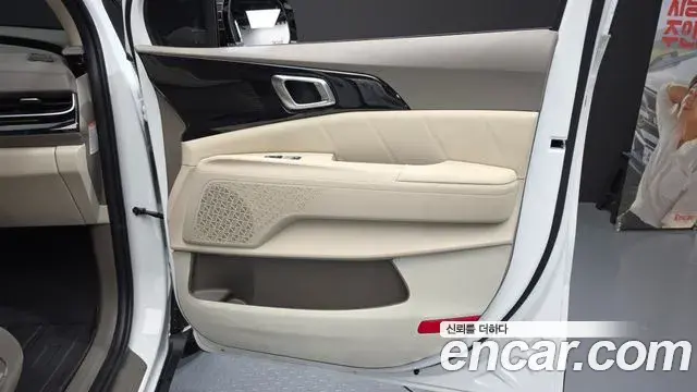 Kia Carnival 2025 — Şəkil 2/35