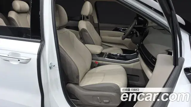 Kia Carnival 2025 — Şəkil 30/35