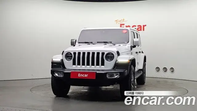Jeep Wrangler 2022 — Şəkil 28/34