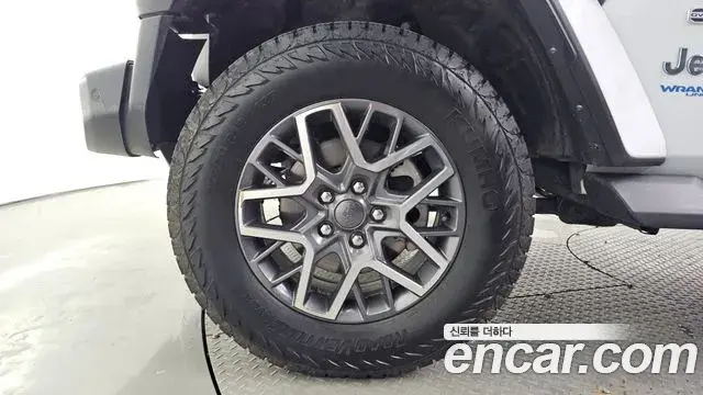 Jeep Wrangler 2022 — Şəkil 33/34