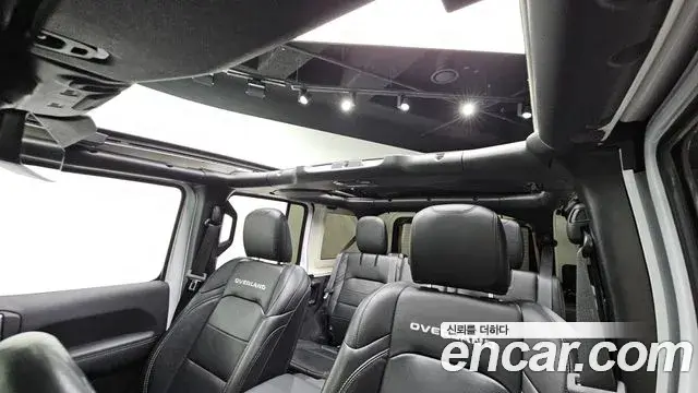 Jeep Wrangler 2022 — Şəkil 13/34