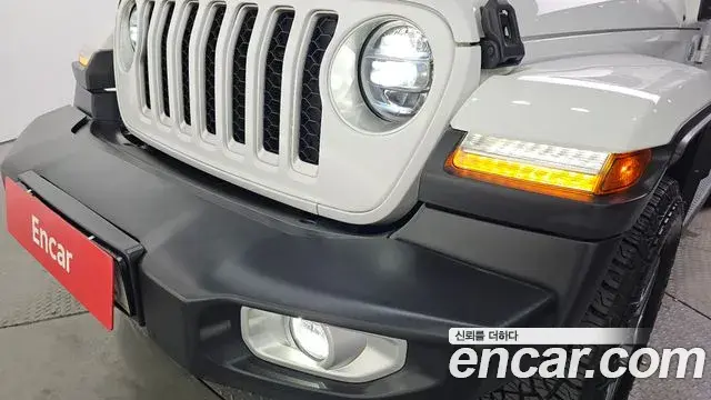 Jeep Wrangler 2022 — Şəkil 23/34