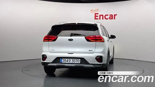 Kia Niro 2020 — Фото 4/20