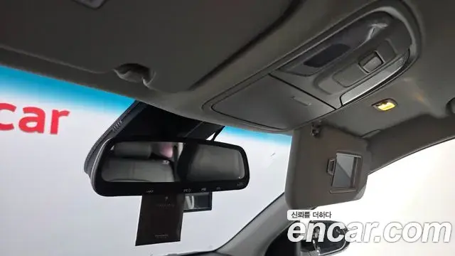 Kia Niro 2020 — Фото 16/20