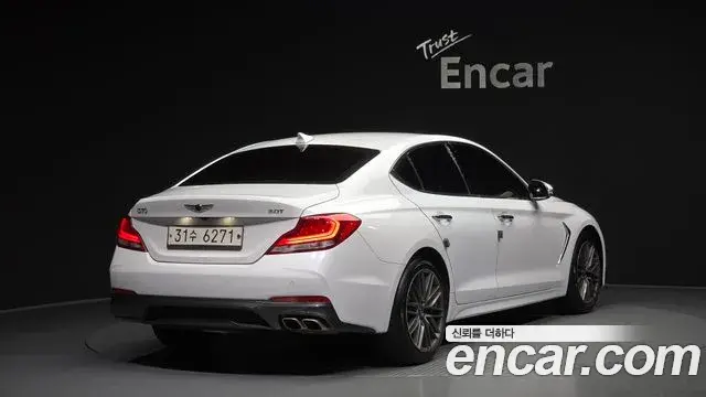 Genesis G70 2018 — ფოტო 14/20