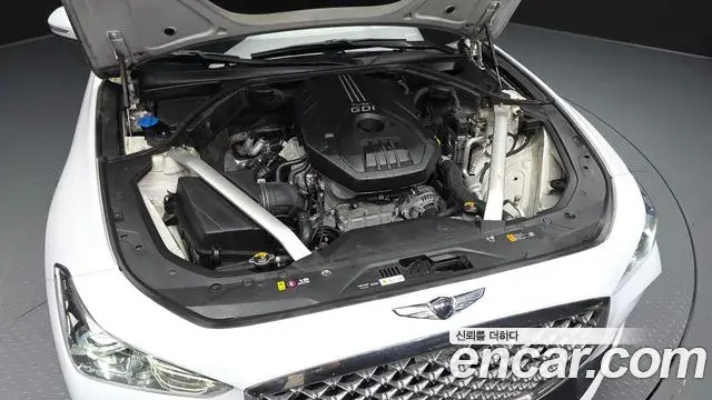 Genesis G70 2018 — ფოტო 8/20