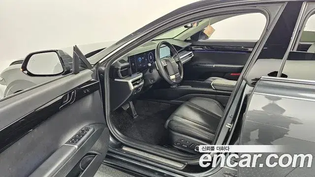 Hyundai Grandeur Hybrid 2023 — ფოტო 13/34