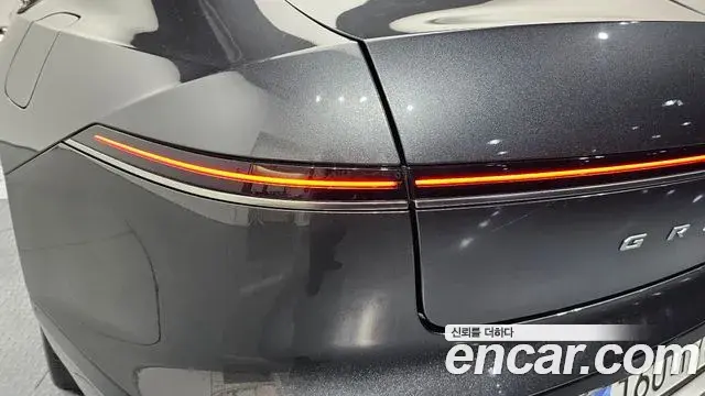 Hyundai Grandeur Hybrid 2023 — ფოტო 30/34