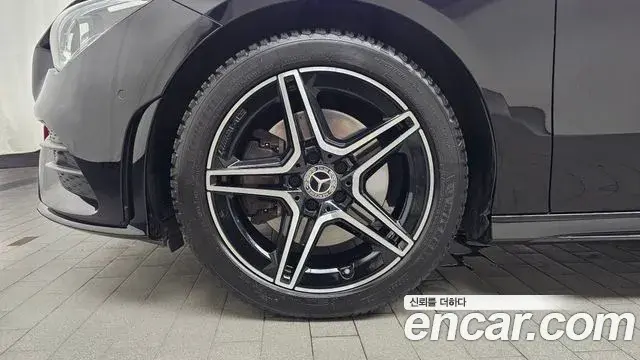 Mercedes-Benz CLA-Class 2021 — Фото 5/20