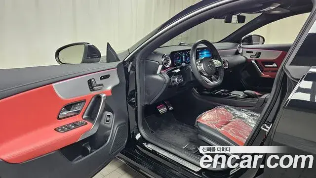 Mercedes-Benz CLA-Class 2021 — Фото 10/20