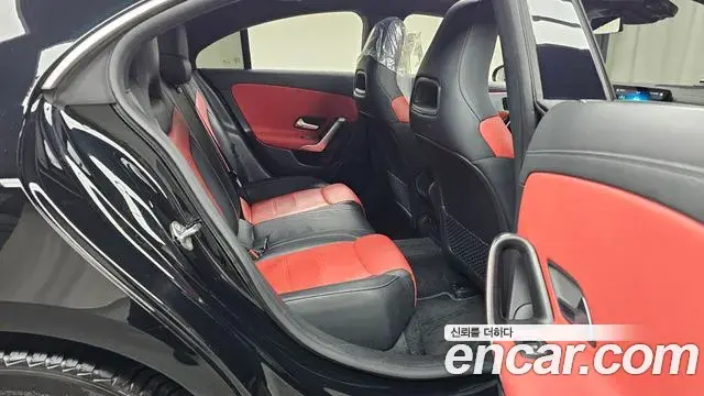 Mercedes-Benz CLA-Class 2021 — Фото 11/20