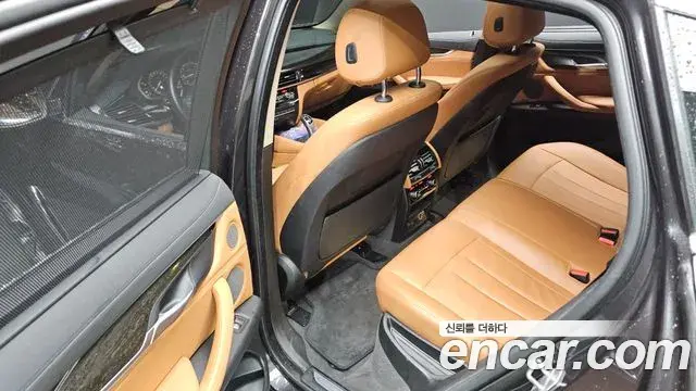 BMW X6 2018 — ფოტო 10/32