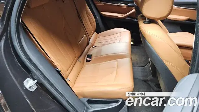 BMW X6 2018 — ფოტო 18/32