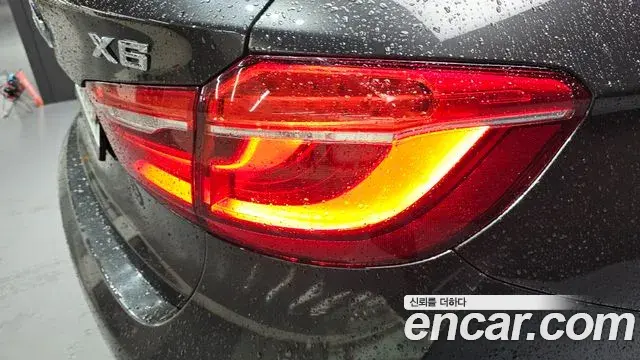 BMW X6 2018 — ფოტო 25/32