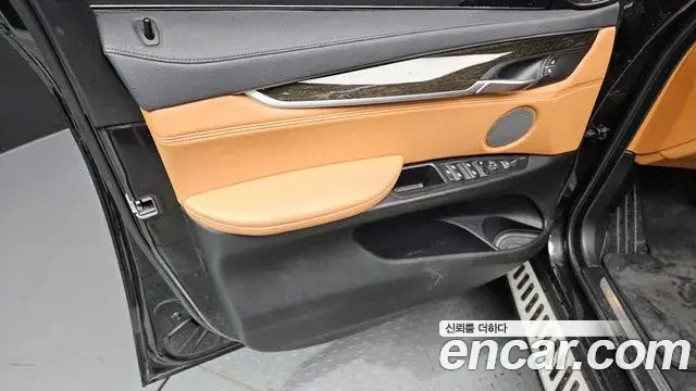 BMW X6 2018 — ფოტო 21/32