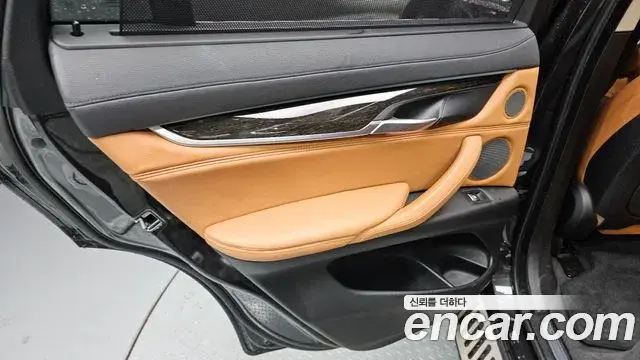 BMW X6 2018 — ფოტო 3/32