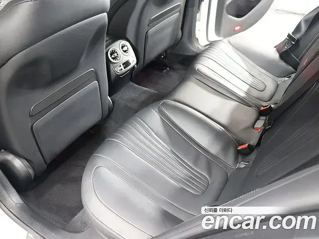 Mercedes-Benz CLS-Class 2020 — Photo 8/20