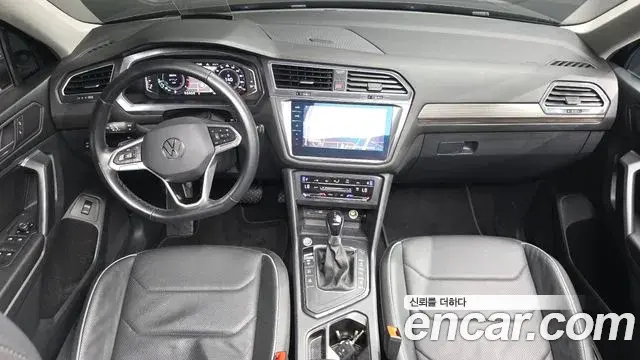 Volkswagen Tiguan Allspace 2022 — Photo 8/20